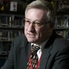 Associate Superintendent Edward Goldman plans to announce Monday he will vie for the School Board seat held by Beth Scow.