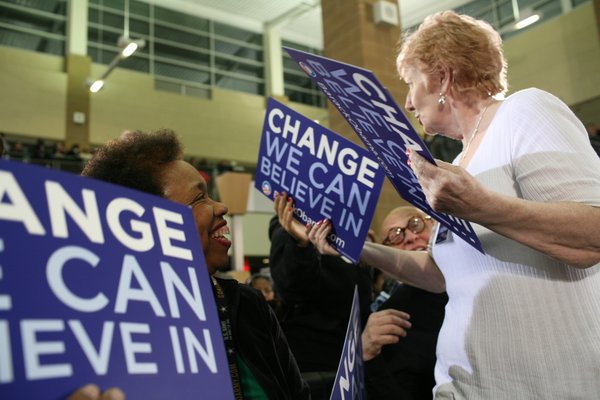 Sen. Barack Obama speaks to supporters at Rancho High School ...