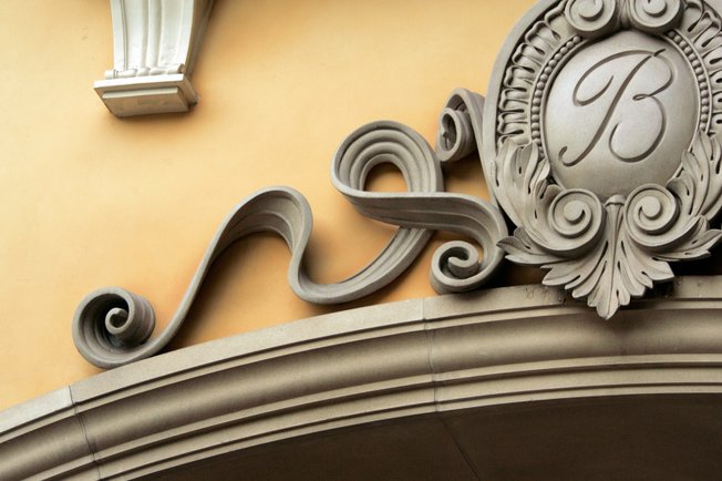 Some architectural elements of Bellagio are made from construction foam. Bellagio has never caught fire.