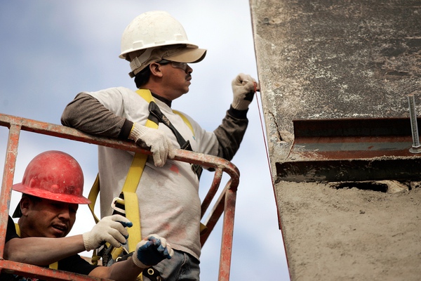 Alvaro Zepada, left, and Sergio Garcia of Dean Concrete work ...