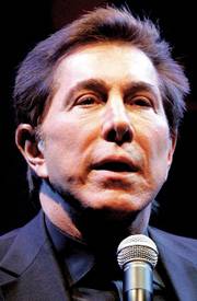 Steve Wynn has considered offering in-flight gambling but rejected the idea for other than legal reasons, people close to him say.