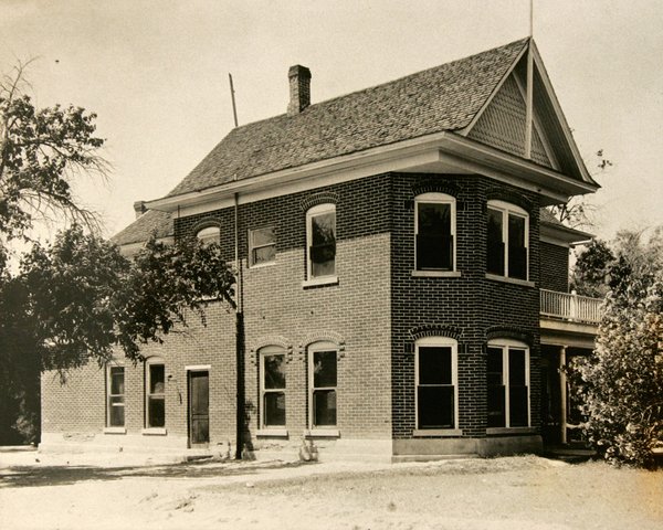 The Gentry Hotel in St. Thomas, photographed May 13, 1934.