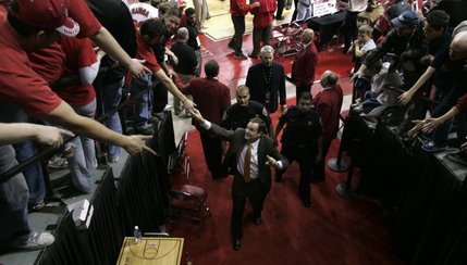 UNLV head coach Lon Kruger thanks fans after their 76-61 defeat of BYU in the Mountain West Conference championship game Saturday, March 15, 2008 at the Thomas & Mack Center.