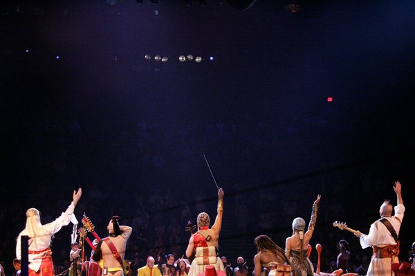 The musicians take a final bow.