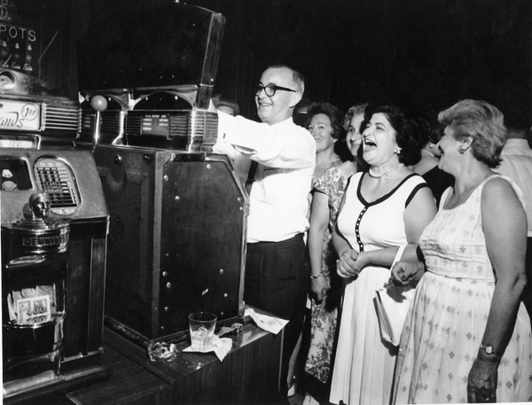 A gambler at the Sands casino gets lucky on a ...