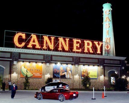Valet driver, Harvey Foutz waits for guests in front of the Cannery during the resort's grand opening, Jan. 2, 2003.