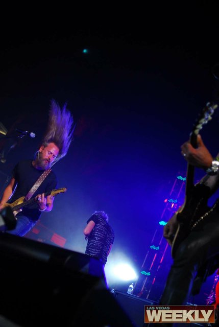 Jerry Cantrell and Slash perform Wednesday at Bare Pool.