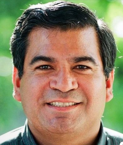 <a href="http://www.chairez.com/">Don Chairez</a>
