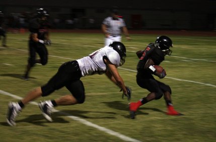 Pine View's Cody Hintze unsuccessfully tries to catch Las Vegas' Reggie Bullock.