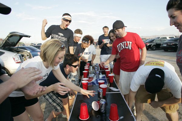 UNR students and alumni, left, take on UNLV students and ...