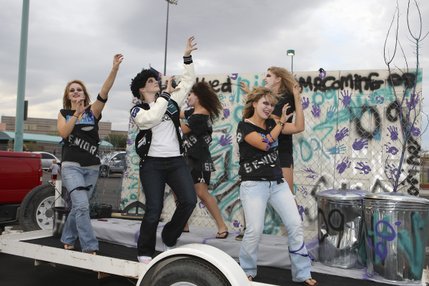 Members of the 2009 senior class practice a dance routine to Michael Jackson 