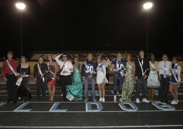 Centennial homecoming royalty brave a chilly wind to pose for ...