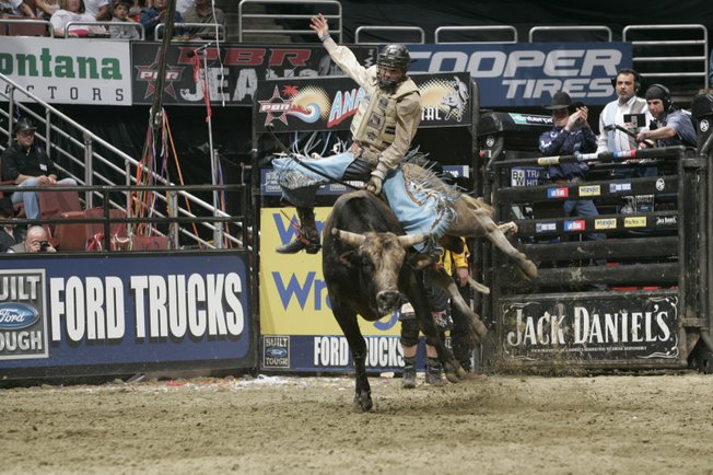 Pistol Robinson rides 4C's/James Sills's Carrillo Cartel for 90 points during the second round of the 2008 Anaheim Built Ford Tough Series PBR.