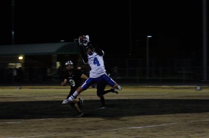 Sierra Vista's Darian Yahyavi (4) catches the ball mid-air during Friday's game at Palo Verde.