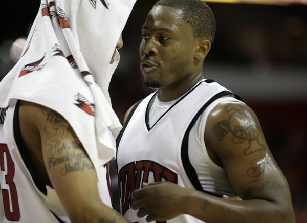 Wink Adams and Tre'Von Willis pump each other up after ...