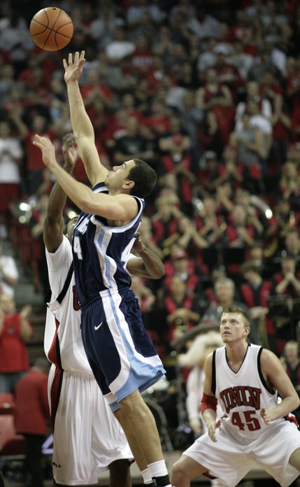 The 2008-2009 season officially begins with the tip-off Saturday afternoon.