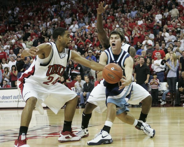 NLV guards Rene Rougeau, left, and Wink Adams pressure San ...