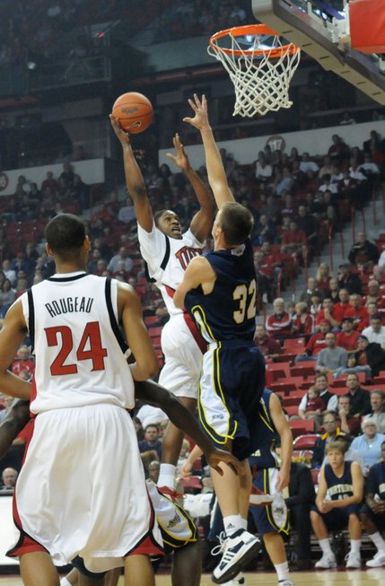 First half action from Thursday night's Rebels basketball game. At halftime, UNLV was leading NAU, 54-31.