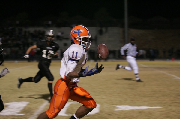 Bishop Gorman's Taylor Spencer (11) misses a catch during the ...