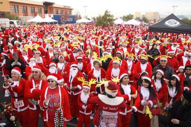 The 2009 Great Santa Run at Town Square on Dec. 5, 2009.