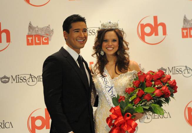 Host Mario Lopez and Miss Indiana Katie Stam attend the press conference after the 2009 Miss America Pageant  at Planet Hollywood in Las Vegas on Jan. 24, 2009.