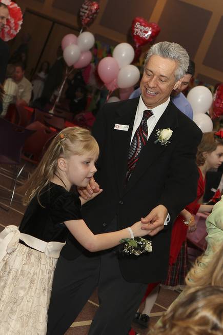 Ken Wolosom swing dances with his daughter, Katherine, 7, during ...