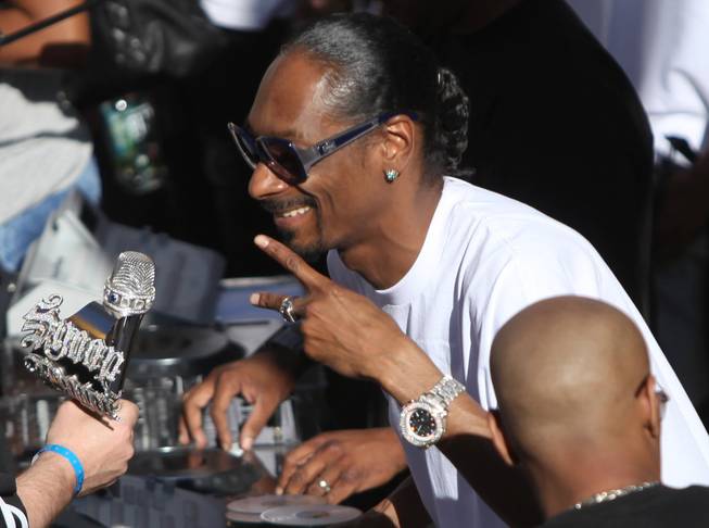 Rehab Opens With Snoop Dogg