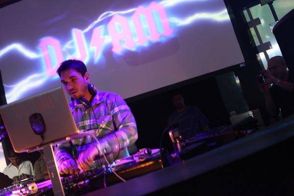 DJ AM-Rain
