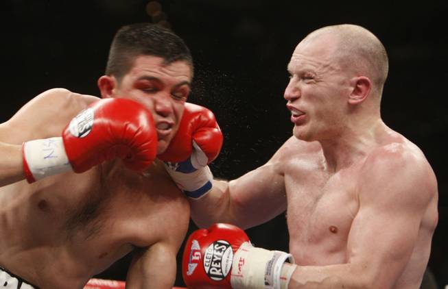 Matthew Hatton, right, of Britain lands a punch Ernesto Zepeda of Mexico during a welterweight fight at the MGM Grand Garden Arena in Las Vegas, Nevada May 2, 2009. Hatton won the fight by unanimous decision. 