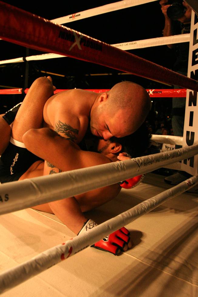 Mike Dizak puts pressure on Odis Ruiz at at MMA Xplosion at M Resort.
