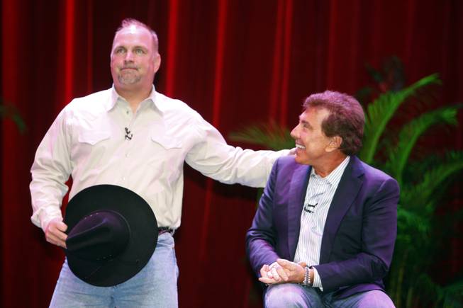 Garth Brooks announces extended stay at Encore Theater