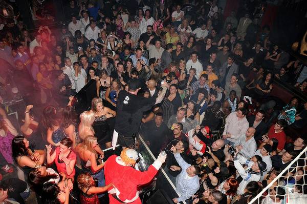 Vanilla Ice celebrates his 42nd birthday at Studio 54 in ...