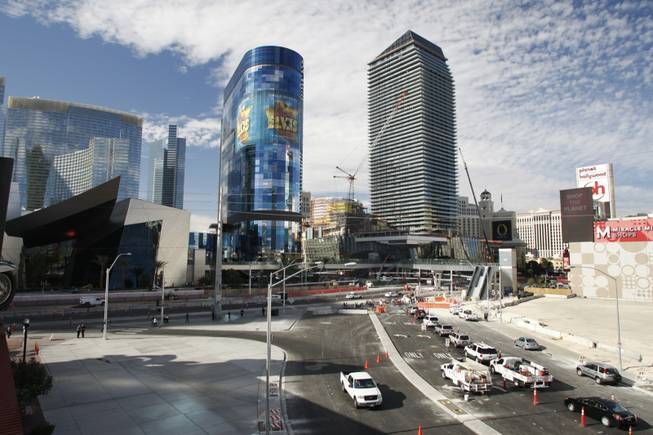 A view of Harmon Avenue and MGM Mirage's CityCenter project on Wednesday, Nov. 18, 2009. The Cosmopolitan Resort tower is shown under construction at right. 