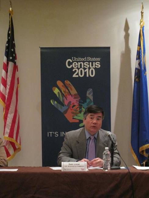 U.S. Secretary of Commerce Gary Locke speaks with officials on Monday about how best to complete the census during the foreclosure crisis. 