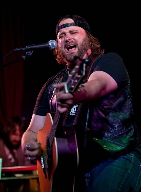 Randy Houser at Toby Keith's I Love This Bar & ...