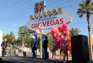 Mayor Oscar Goodman unveils the new Welcome to Fabulous Camp Vegas sign on April 29, 2010.