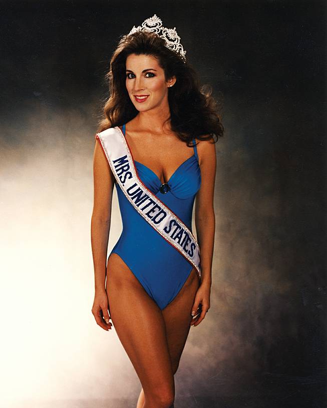 While at UNLV, Alicia Jacobs was named Mrs. USA.
