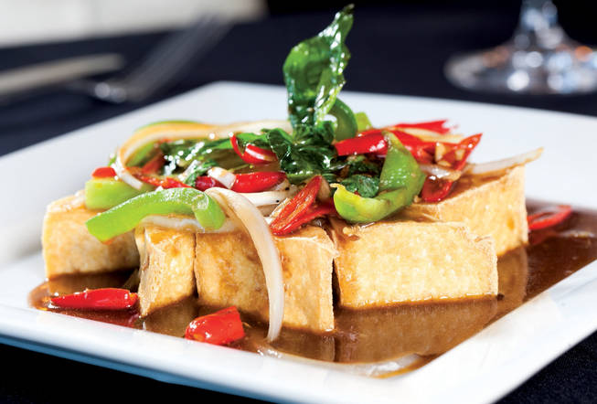 Nittaya's spicy basil tofu