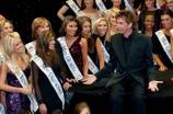 2011 Miss America Pageant: Barry Manilow at the Paris