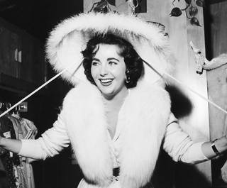 Elizabeth Taylor shopping in Las Vegas on March 7, 1956. 