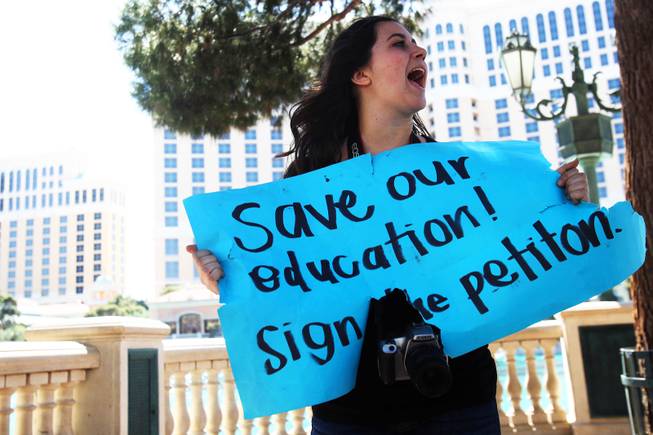 Students Rally on the Strip