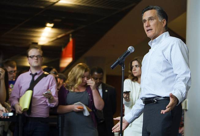 Romney meets UNLV Students