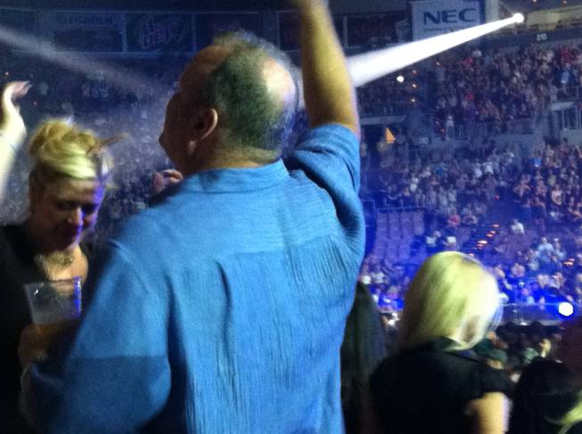 Guy in Blue, playing to Mandalay Bay's nether regions.