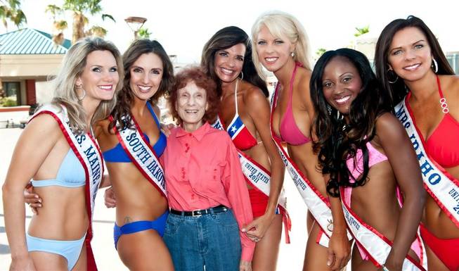 The 2011 Mrs. United States Pageant contestants in swimwear at ...