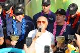 Jimmy Buffett Celebrates Margaritaville, World's Largest Margarita