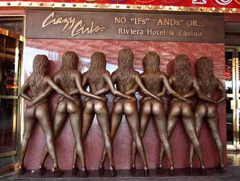 Crazy Girls bronze statue at the Riviera.