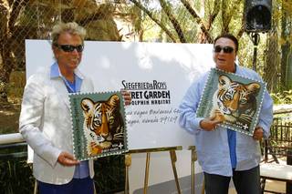 Siegfried Fischbacher and Roy Horn introduce the 