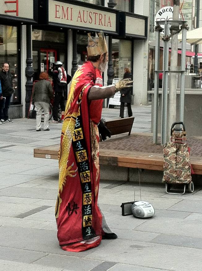 A street performer, the king of the street, if you will, in Stephansplatz, the center of Vienna.