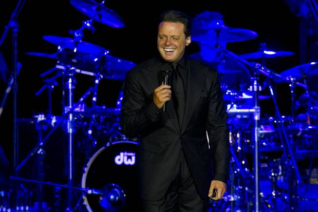 Mexican singer Luis Miguel performs during a concert in Rio de Janeiro, Brazil, on Sunday, March 11, 2012. 