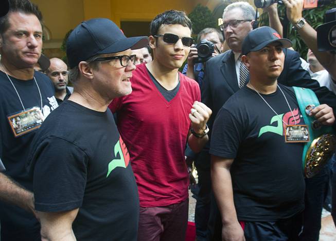 Chavez Jr. and Martinez Make Arrivals at the Wynn